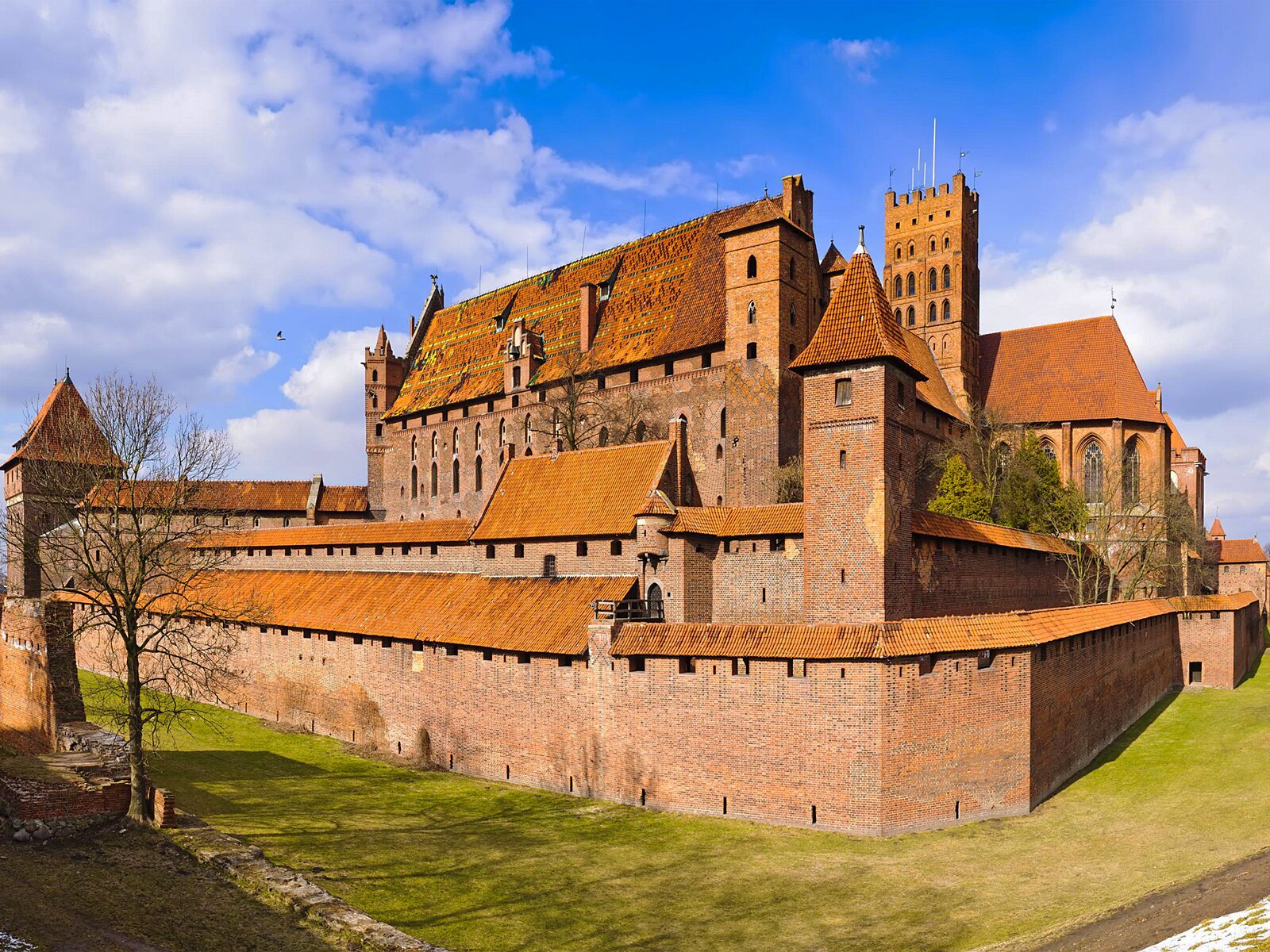 Замок Мариенбург Польша
